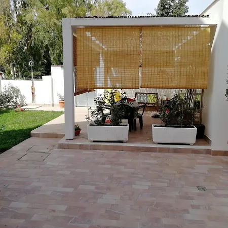 Seaside Garden - Guest Holiday home *